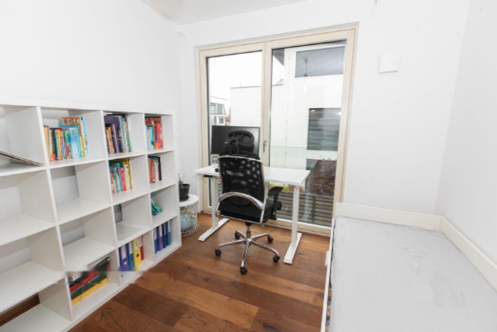 Flat in Ljubljana, Slovenia, 140 m² - picture 11