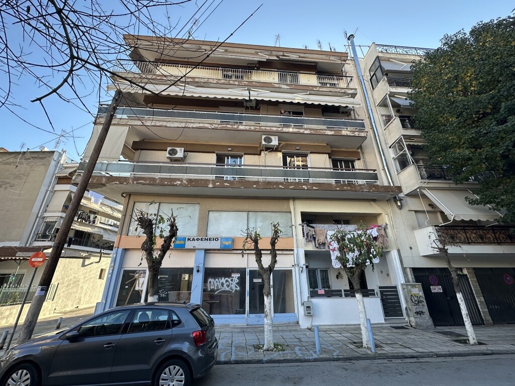 Flat in Thessaloniki, Greece, 70 m² - picture 13