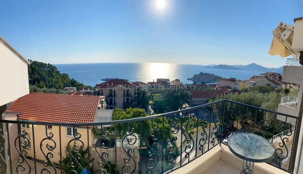Penthouse in Sveti Stefan, Montenegro, 91 m² - Foto 1