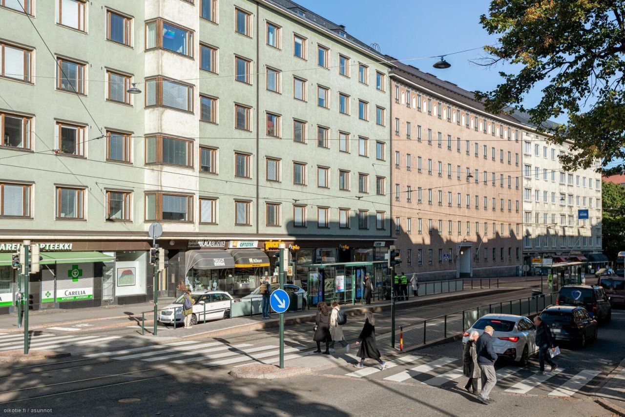 Shop in Helsinki, Finland, 230 m² - picture 1