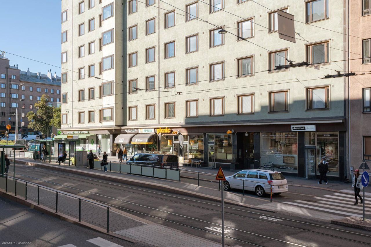 Shop in Helsinki, Finland, 230 m² - picture 2