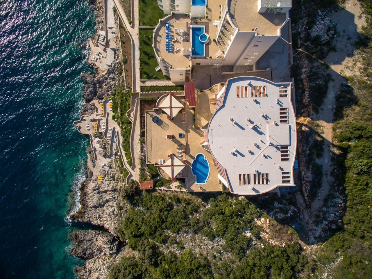 Flat in Bar, Montenegro, 89 m² - picture 1