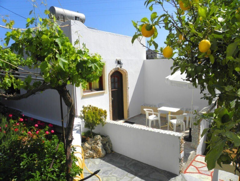 Casa di reddito a Agios Nikolaos, Grecia, 286 m² - foto 1