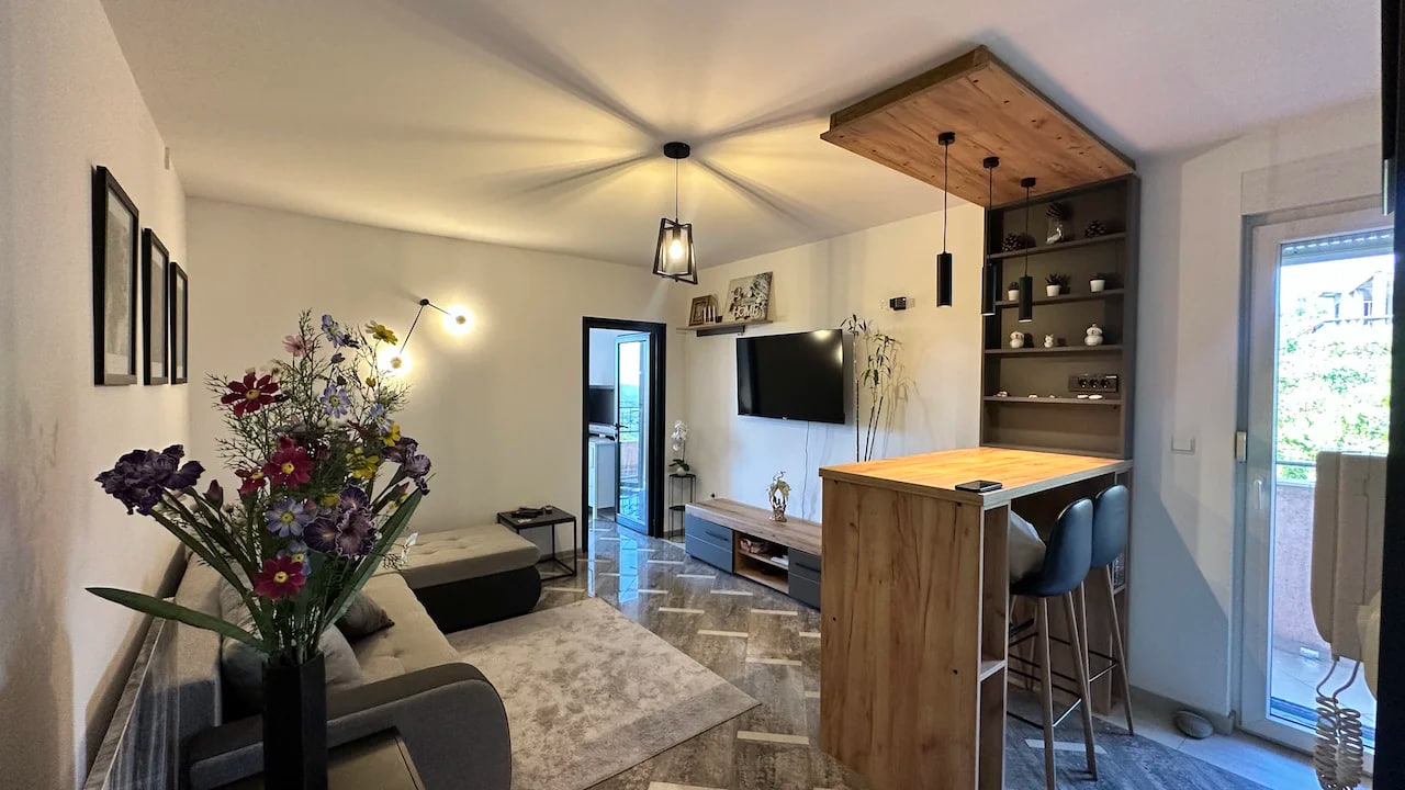 Flat in Budva, Montenegro, 65 m² - picture 2