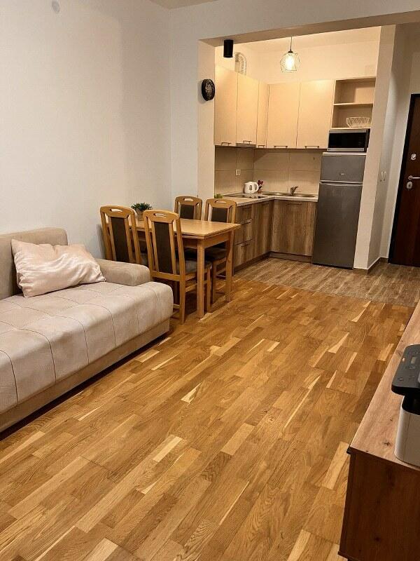 Piso en Budva, Montenegro, 40 m² - imagen 1