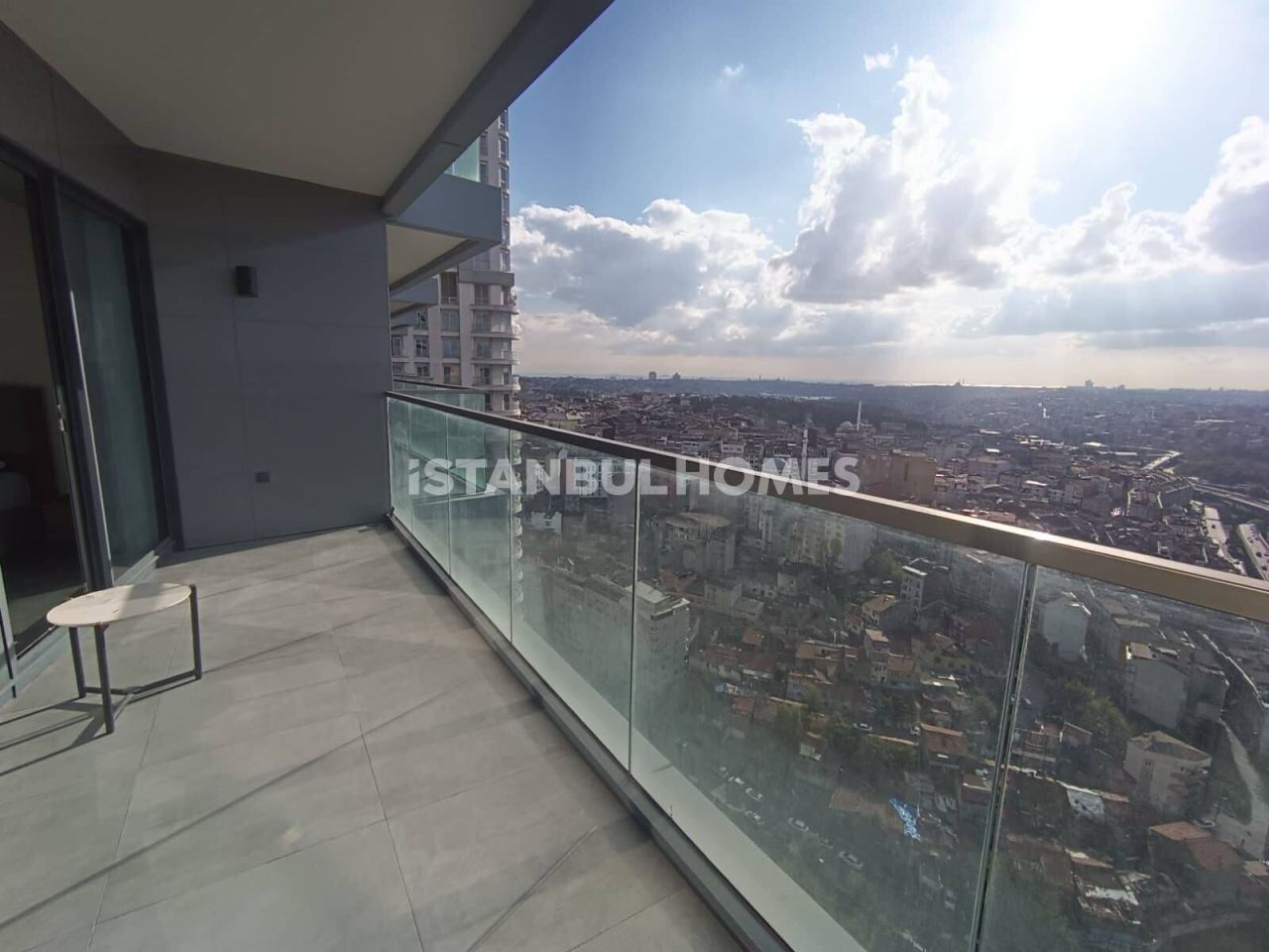 Apartment in Istanbul, Turkey, 83 m² - picture 2