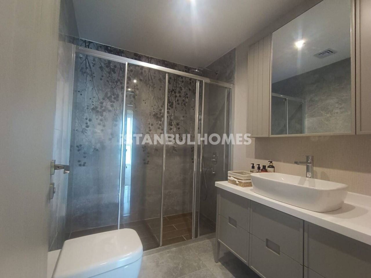 Apartamento en Estambul, Turquia, 73 m² - imagen 16