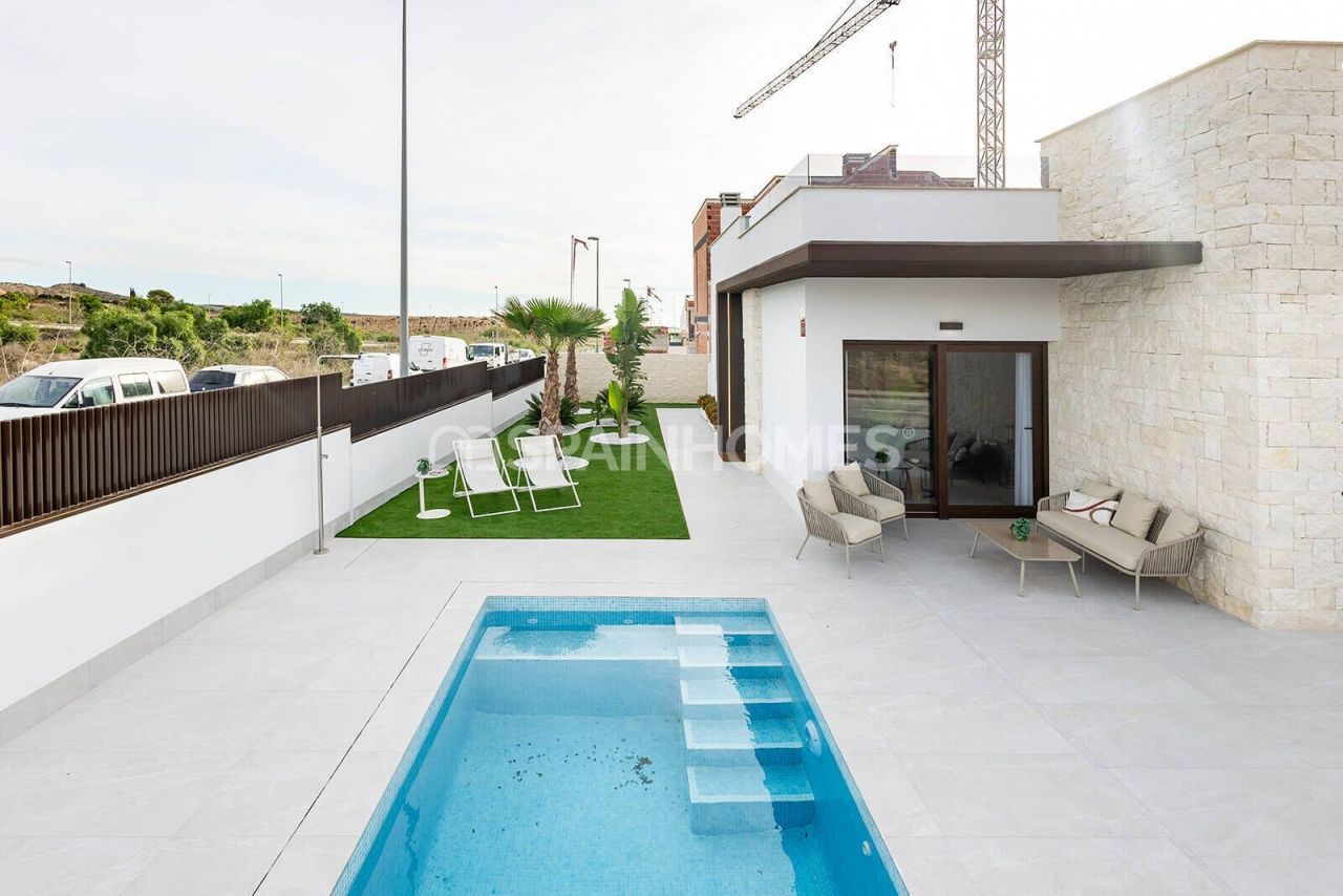 Villa en Orihuela, España, 73 m² - imagen 3