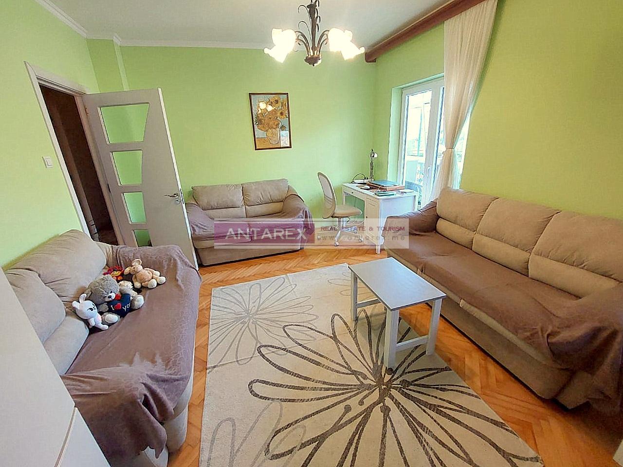 Apartment in Herceg-Novi, Montenegro, 91 m² - picture 2