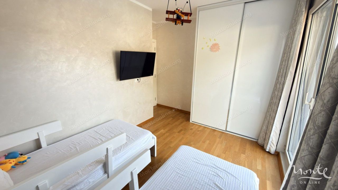 Apartment in Becici, Montenegro, 104 m² - picture 11