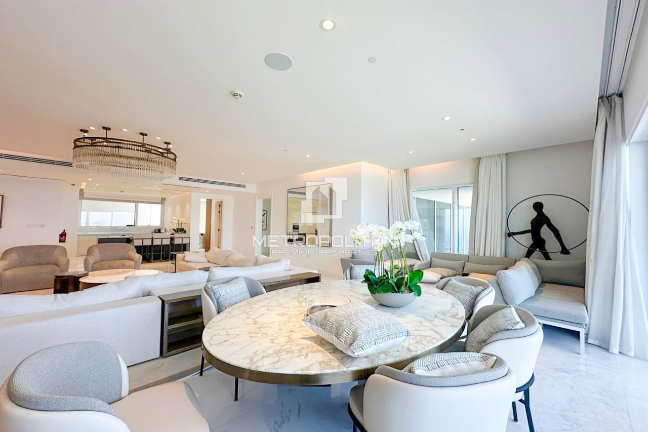 Apartment in Dubai, UAE, 314 m² - picture 4