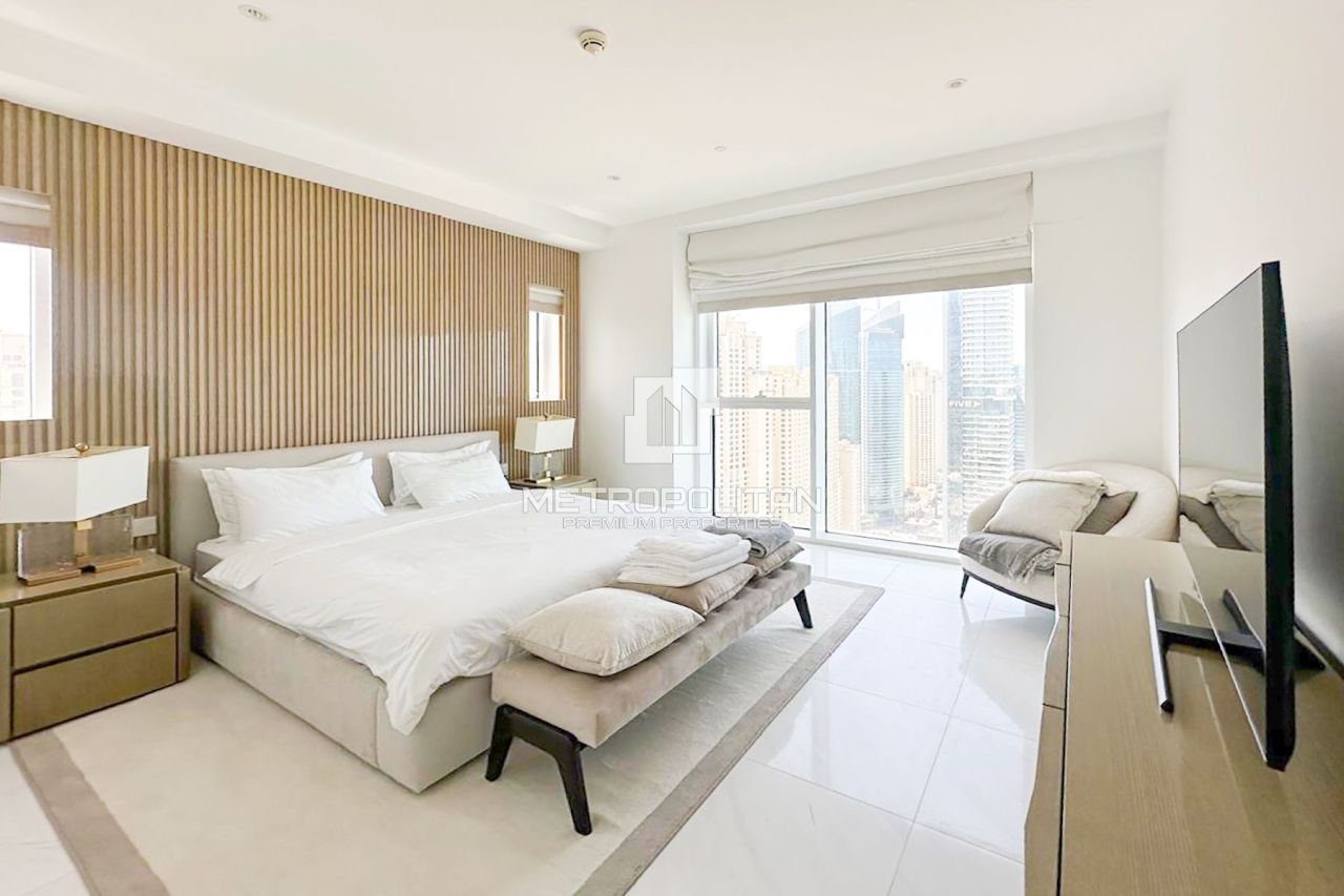 Apartment in Dubai, UAE, 314 m² - picture 9