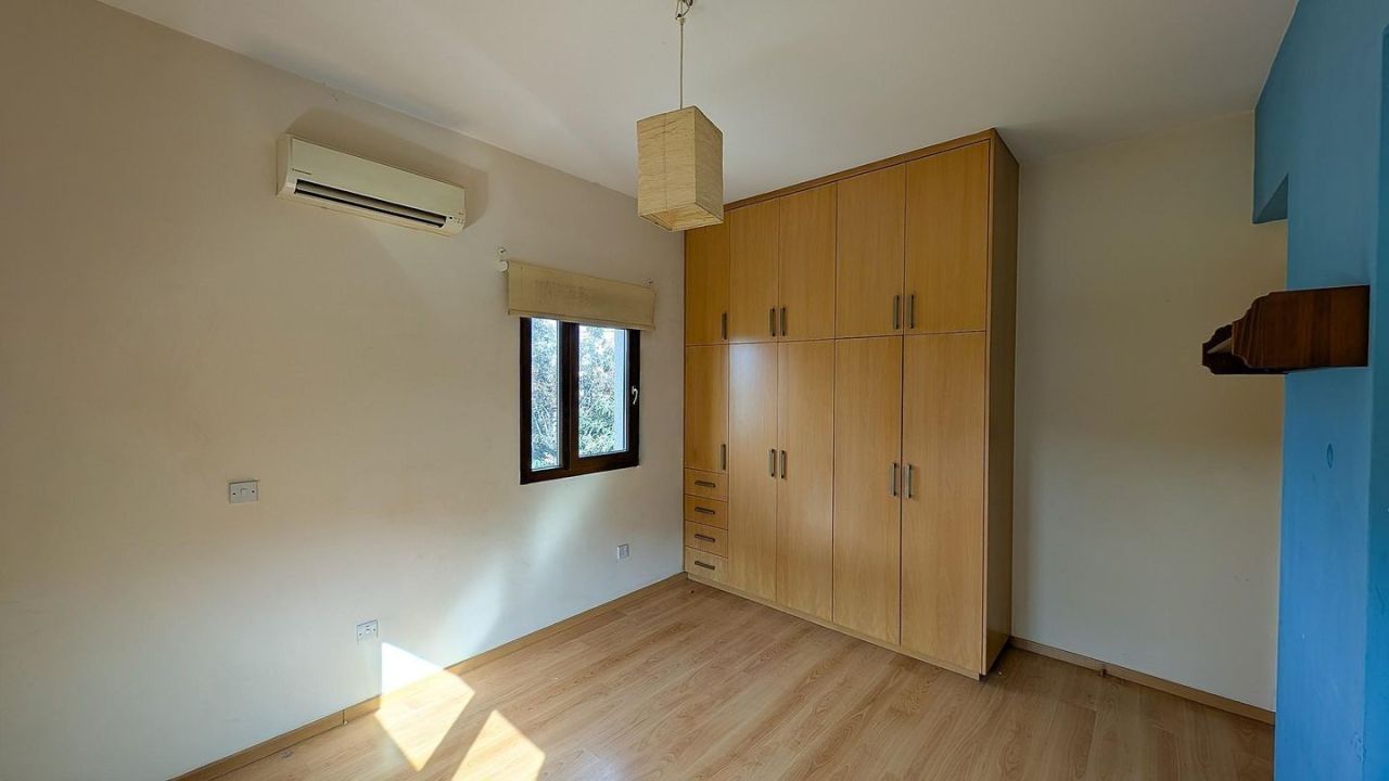 Villa en Lárnaca, Chipre, 98 m² - imagen 11