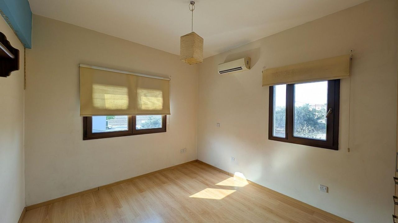 Villa en Lárnaca, Chipre, 98 m² - imagen 13