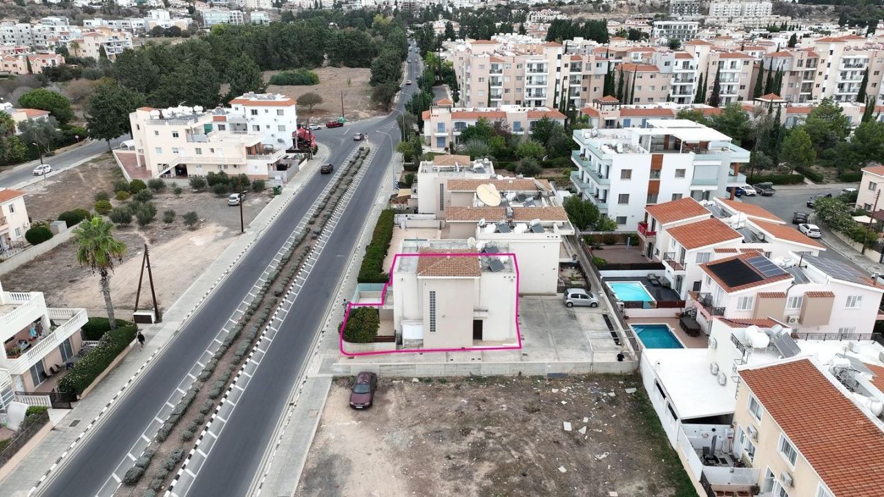 Villa in Paphos, Cyprus, 97 m² - picture 17