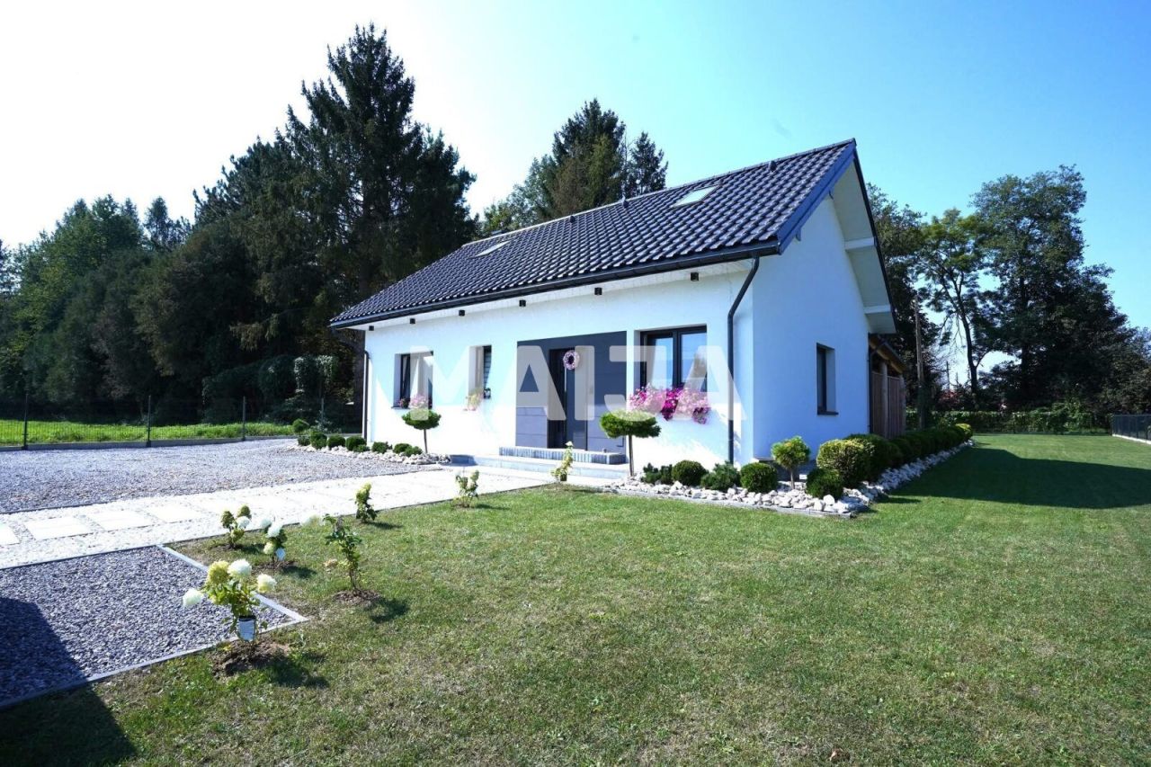 Maison Czudec, Pologne, 74 m² - image 1