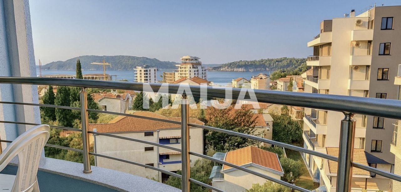 Apartment in Budva, Montenegro, 58 m² - Foto 1