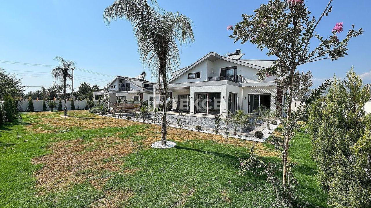 Villa in Fethiye, Turkey, 230 m² - picture 1