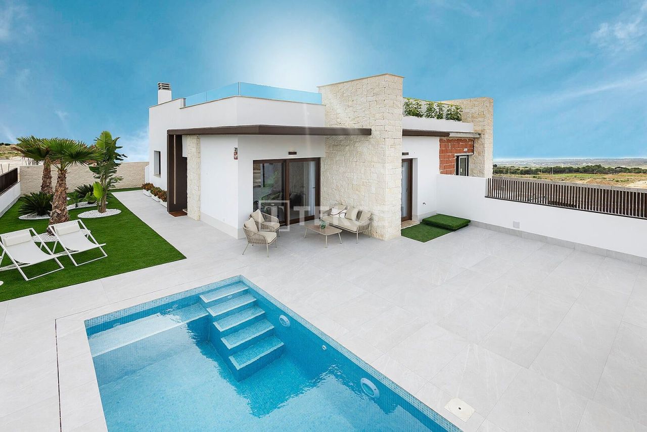 Villa a Orihuela, Spagna, 73 m² - foto 1