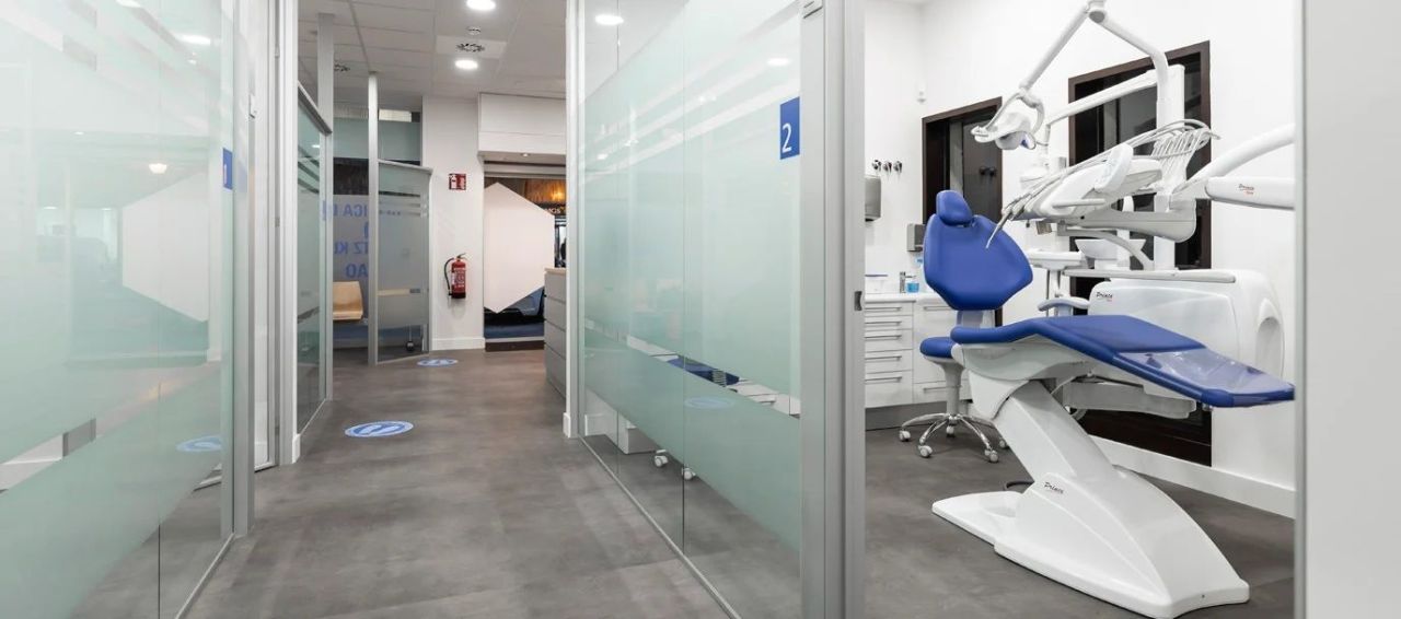 Gewerbeimmobilien in Barcelona, Spanien, 685 m² - Foto 1