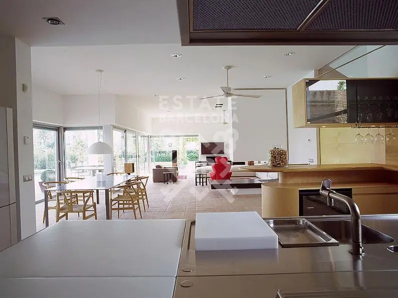 Villa à Empuriabrava, Espagne, 475 m² - image 5