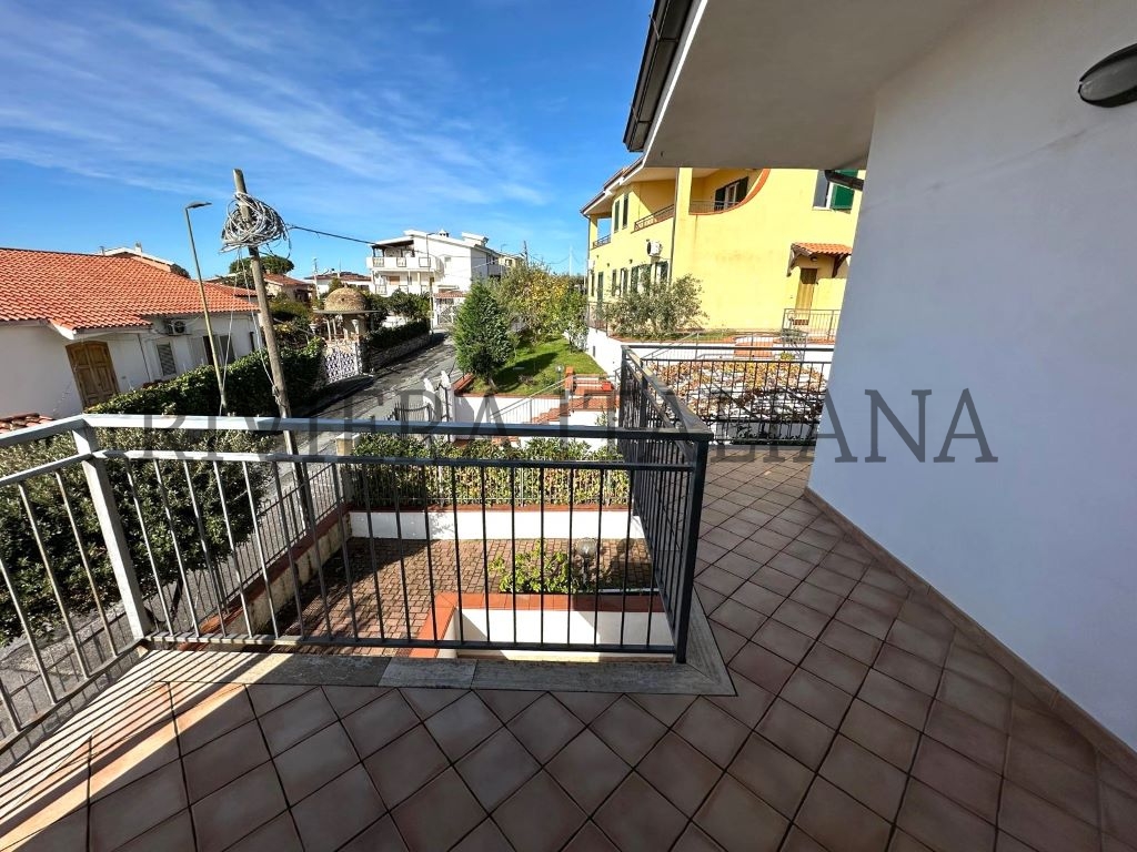 Apartamento en Scalea, Italia, 72 m² - imagen 11