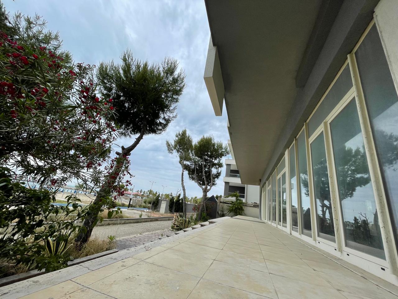 Propiedad comercial en Durres, Albania, 470 m² - imagen 2