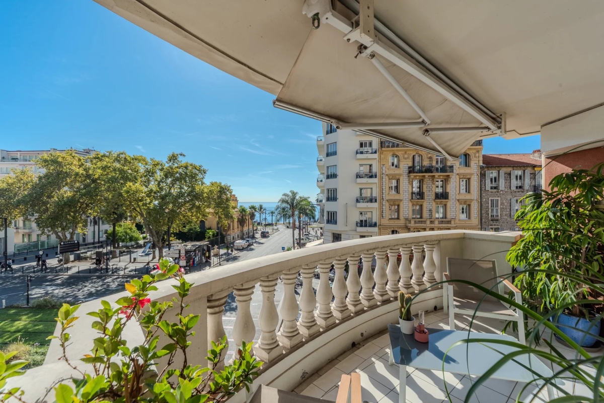 Appartement à Nice, France, 82 m² - image 1