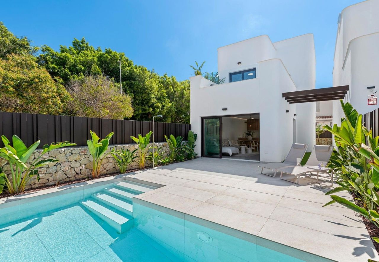 Villa en Pilar de la Horadada, España, 132 m² - imagen 1