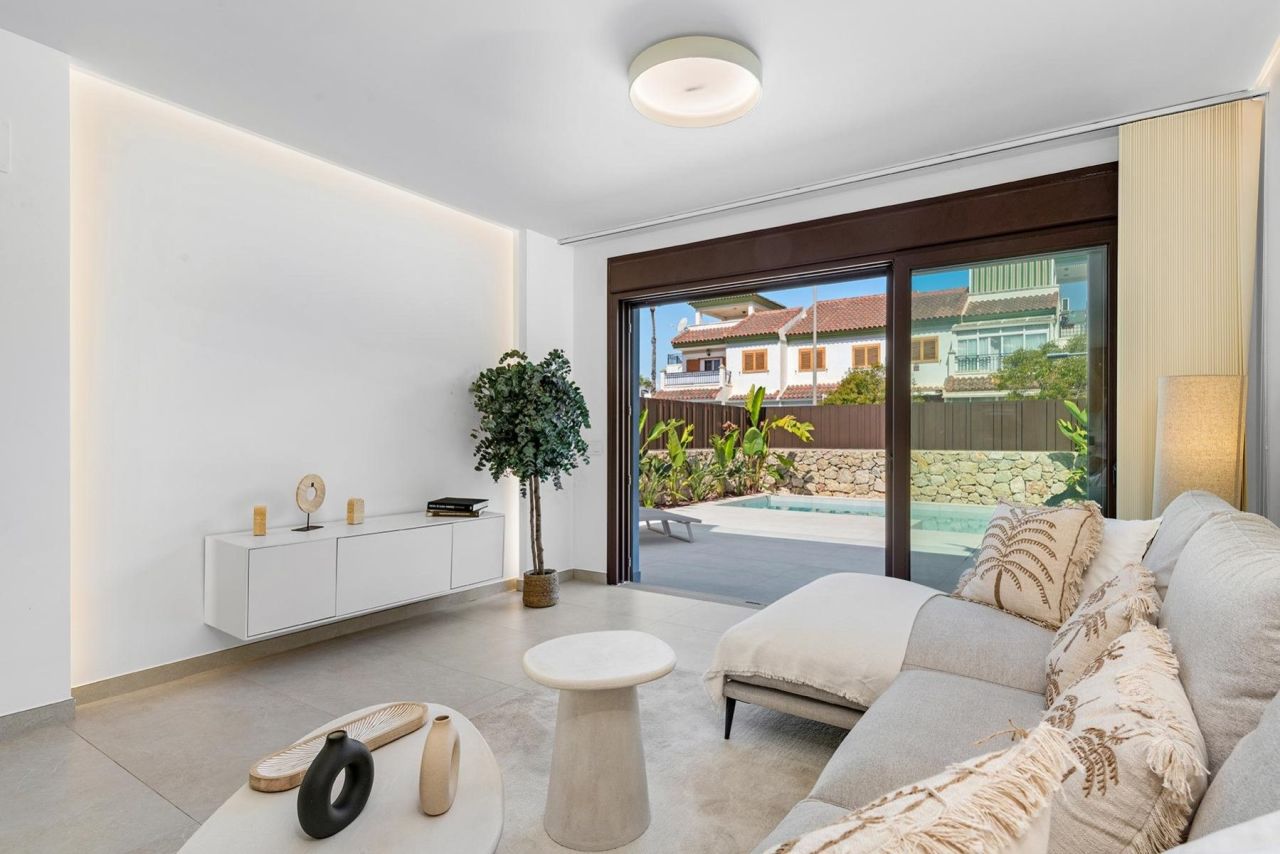 Villa en Pilar de la Horadada, España, 132 m² - imagen 6