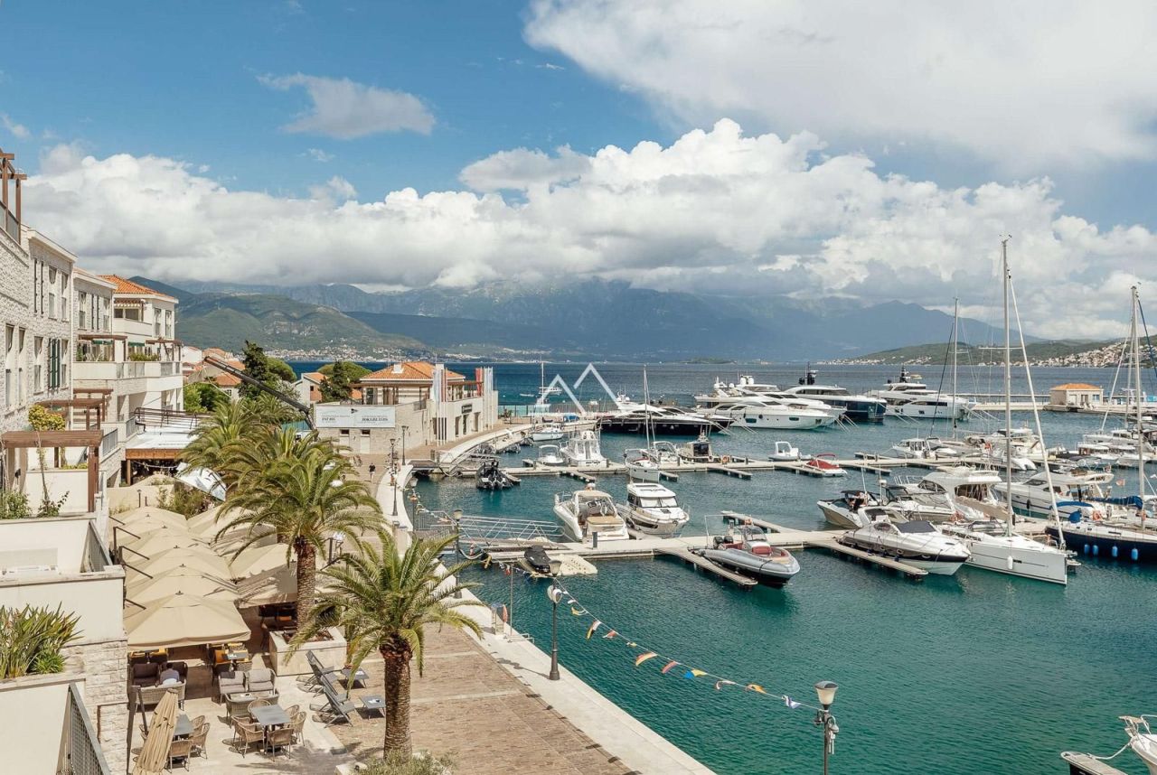 Appartement à Kumbor, Monténégro, 120 m² - image 2