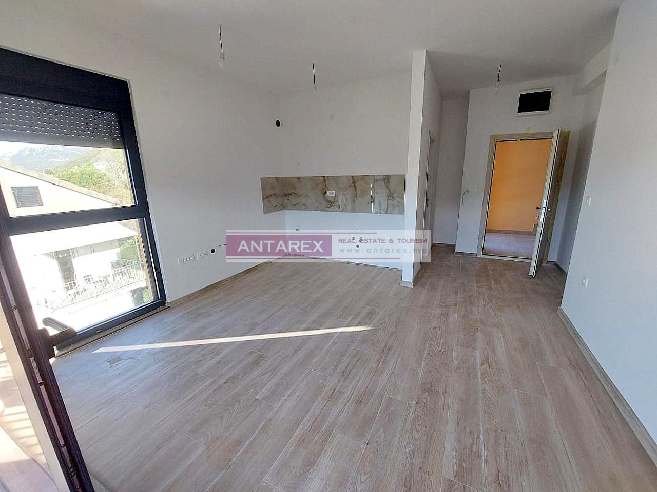 Appartement à Kumbor, Monténégro, 45.6 m² - image 3