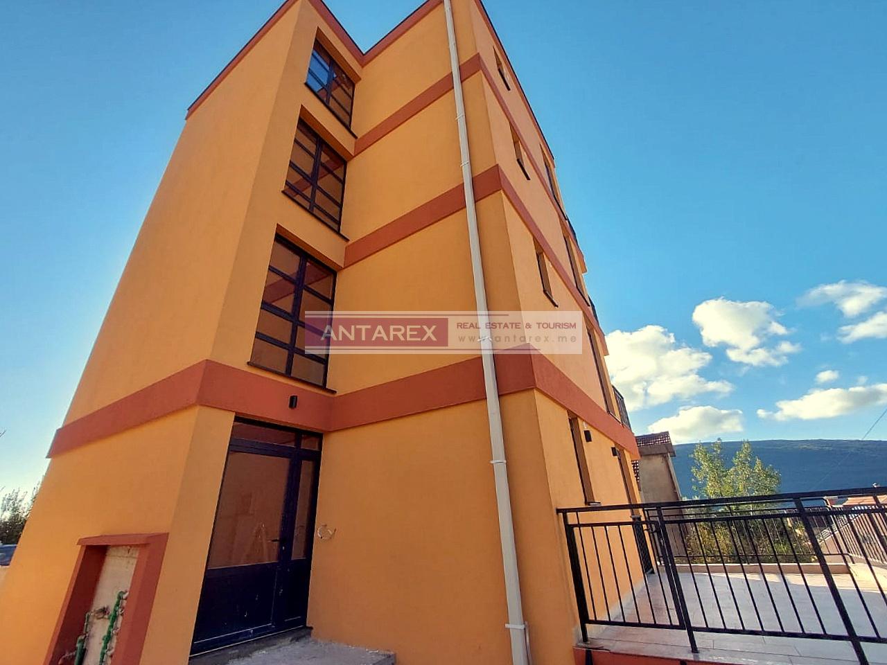 Appartement à Kumbor, Monténégro, 45.6 m² - image 11