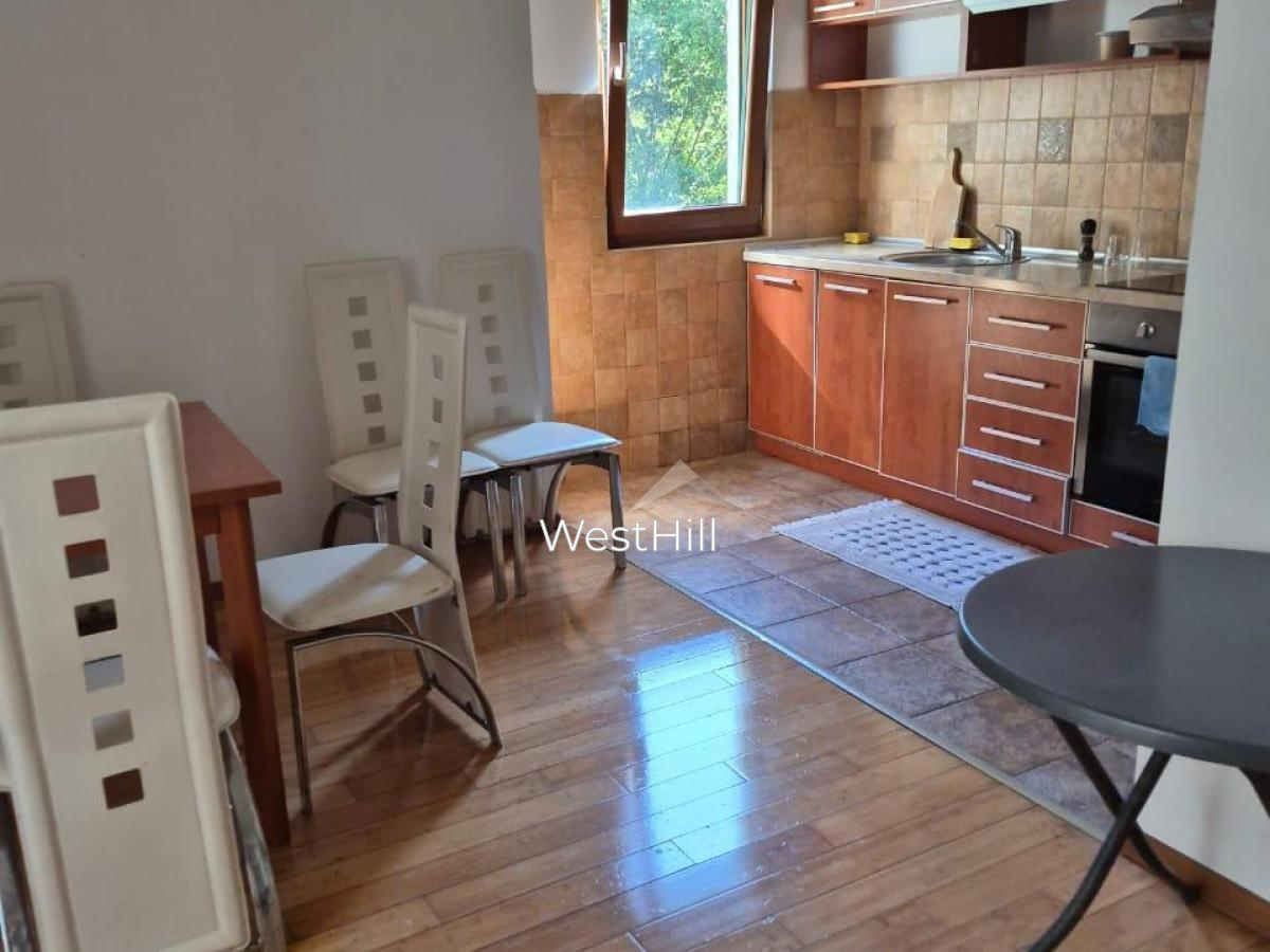 Appartement à Risan, Monténégro, 30 m² - image 2
