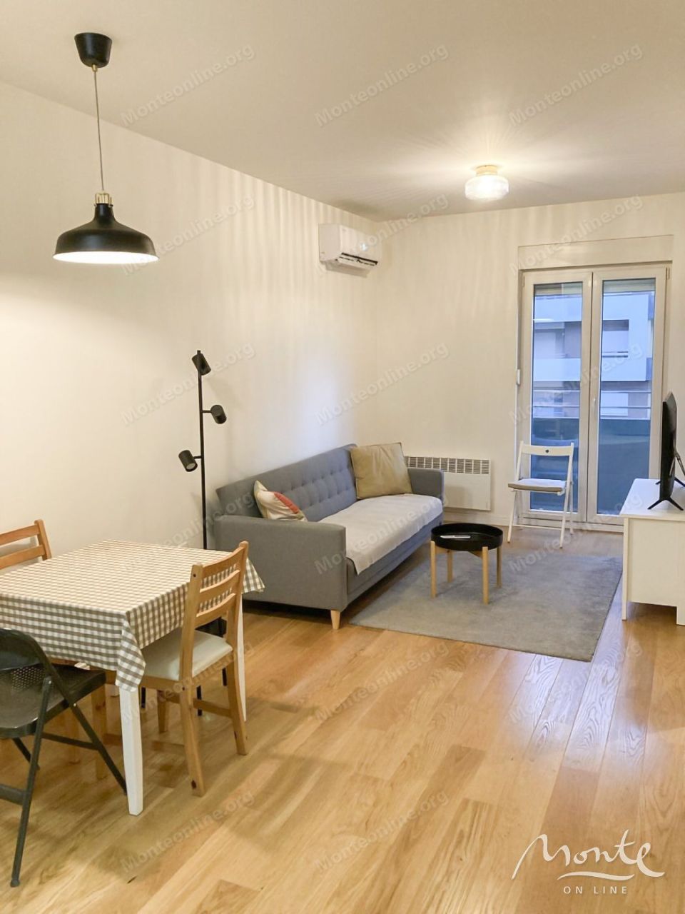 Appartement à Podgorica, Monténégro, 40 m² - image 1