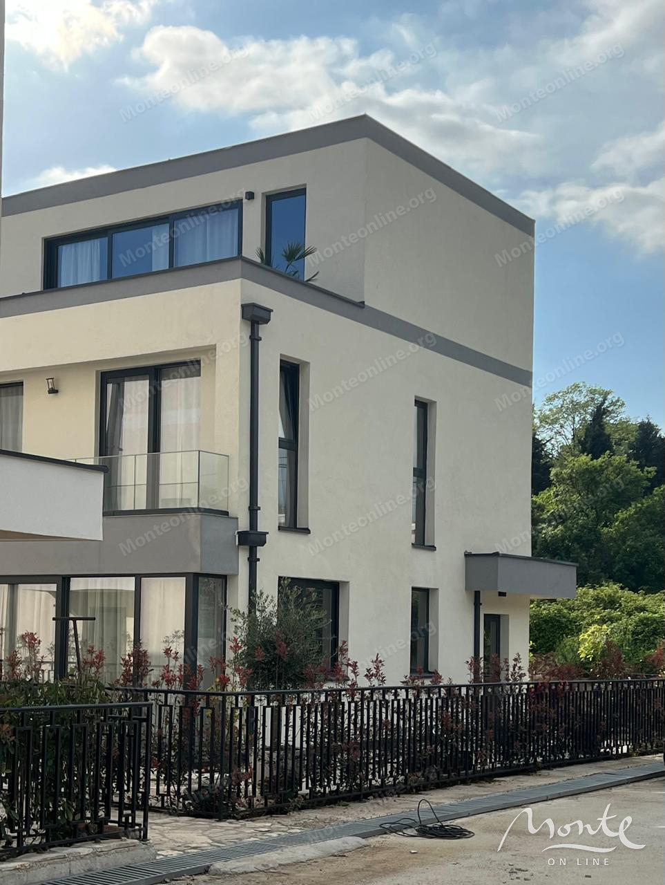 Villa en Lastva, Montenegro, 176 m² - imagen 5