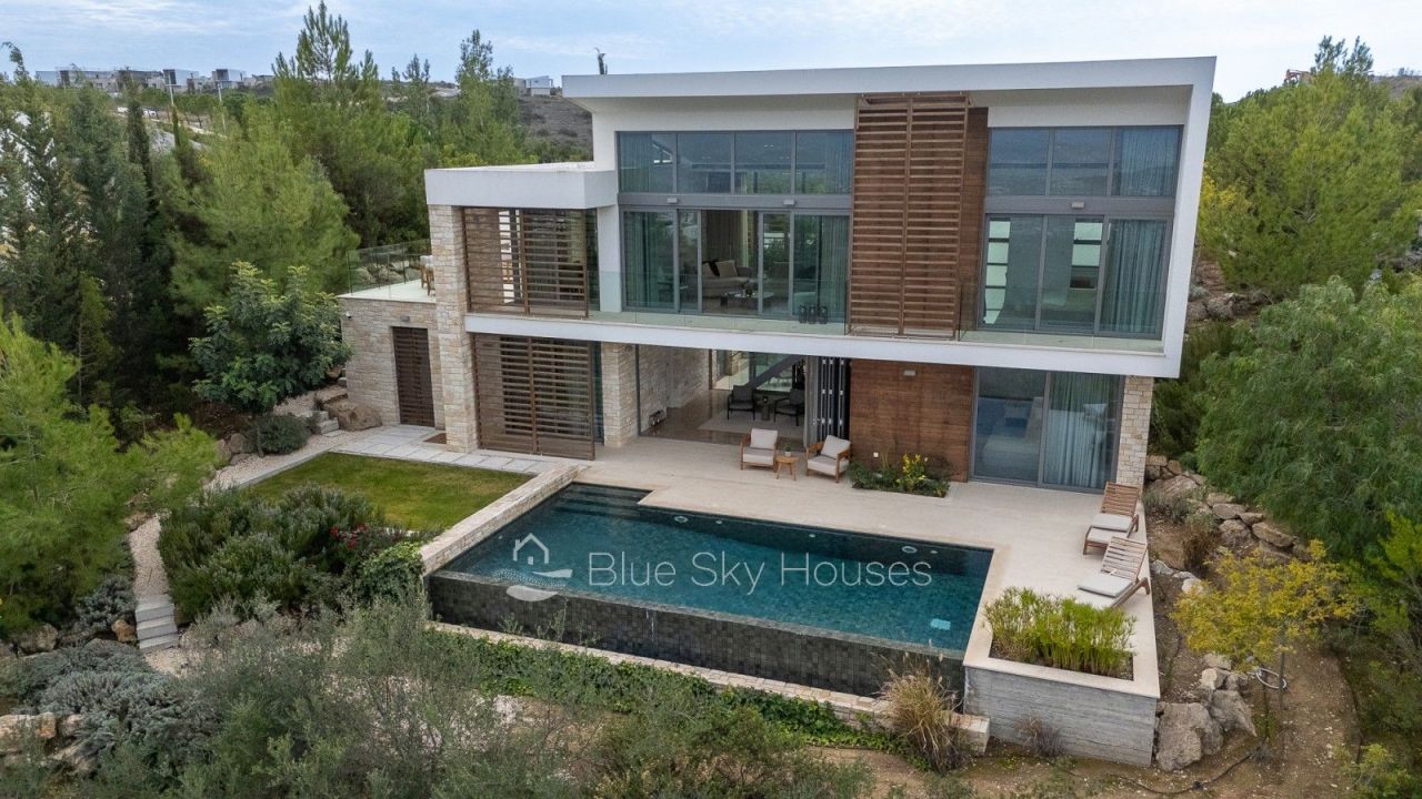 Villa in Paphos, Cyprus, 260 m² - picture 1