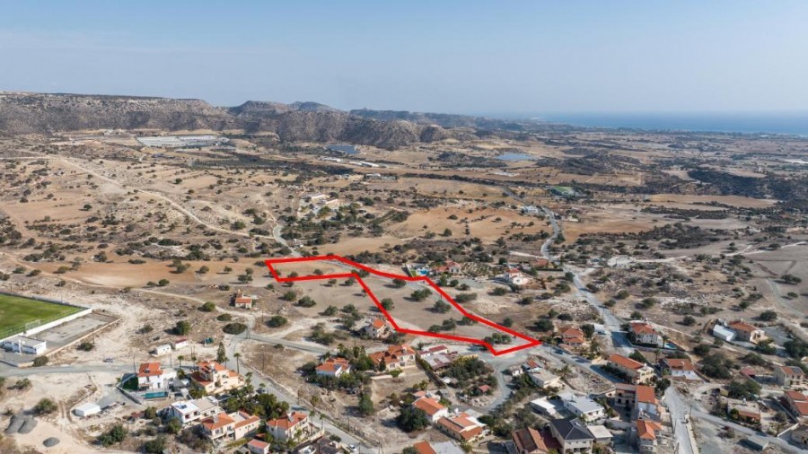 Terreno a Larnaca, Cipro, 11 706 m2 - foto 3