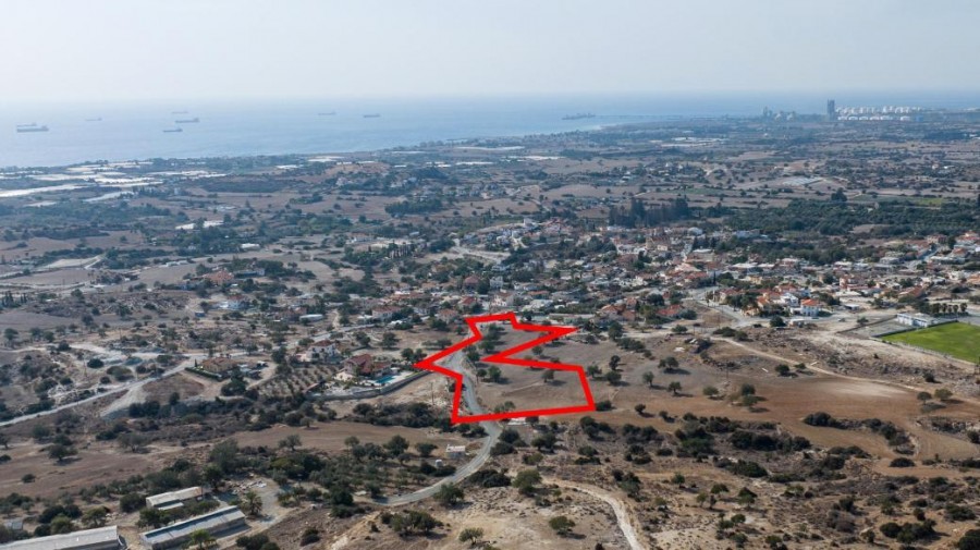 Terreno a Larnaca, Cipro, 11 706 m2 - foto 4
