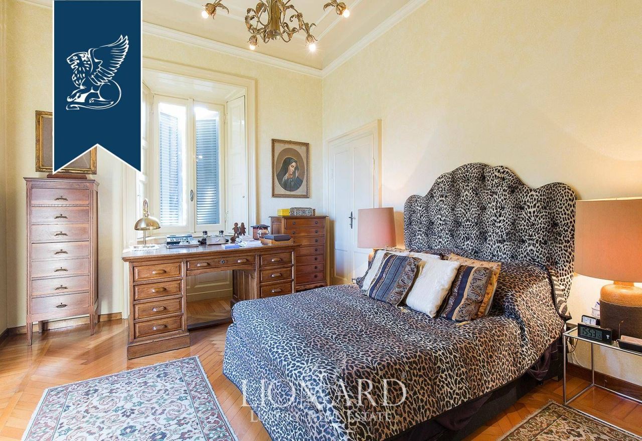 Villa in Lecco, Italien, 1 000 m² - Foto 18