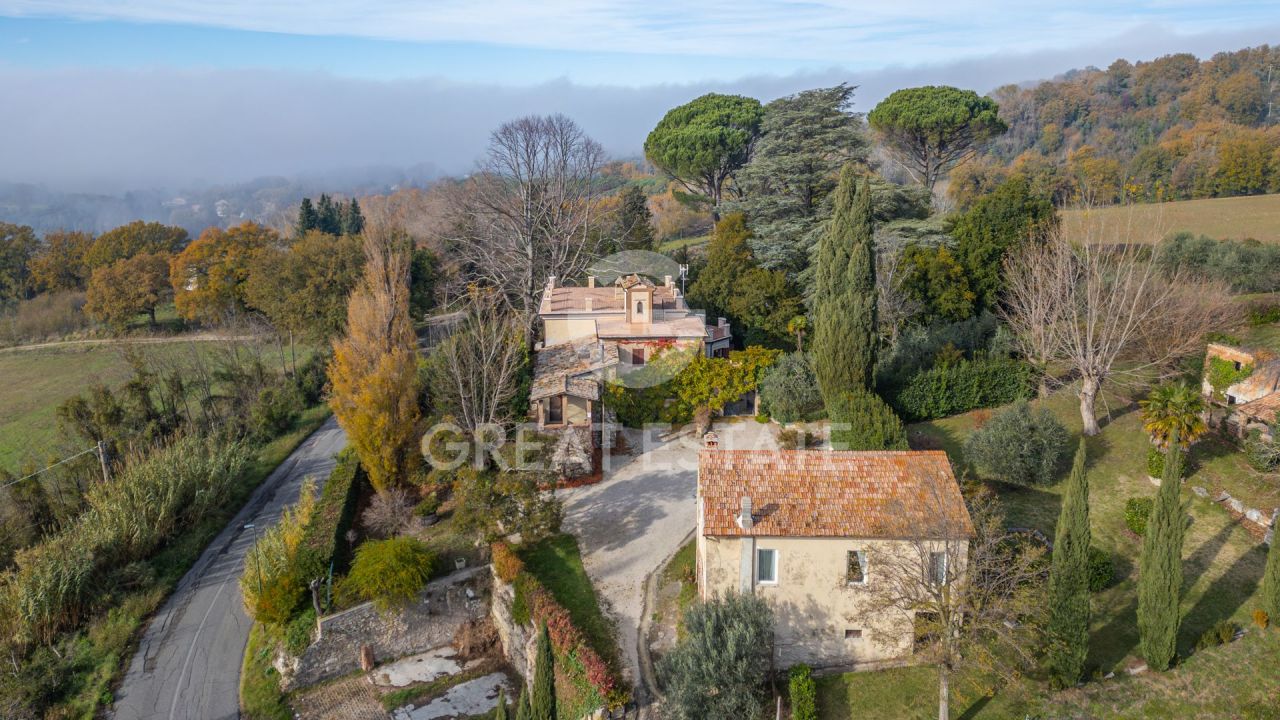 Casa en San Gemini, Italia, 396.2 m² - imagen 4