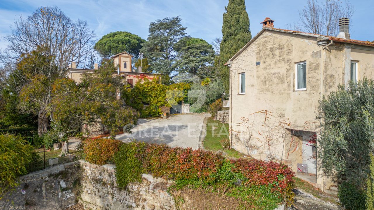 Casa en San Gemini, Italia, 396.2 m² - imagen 8