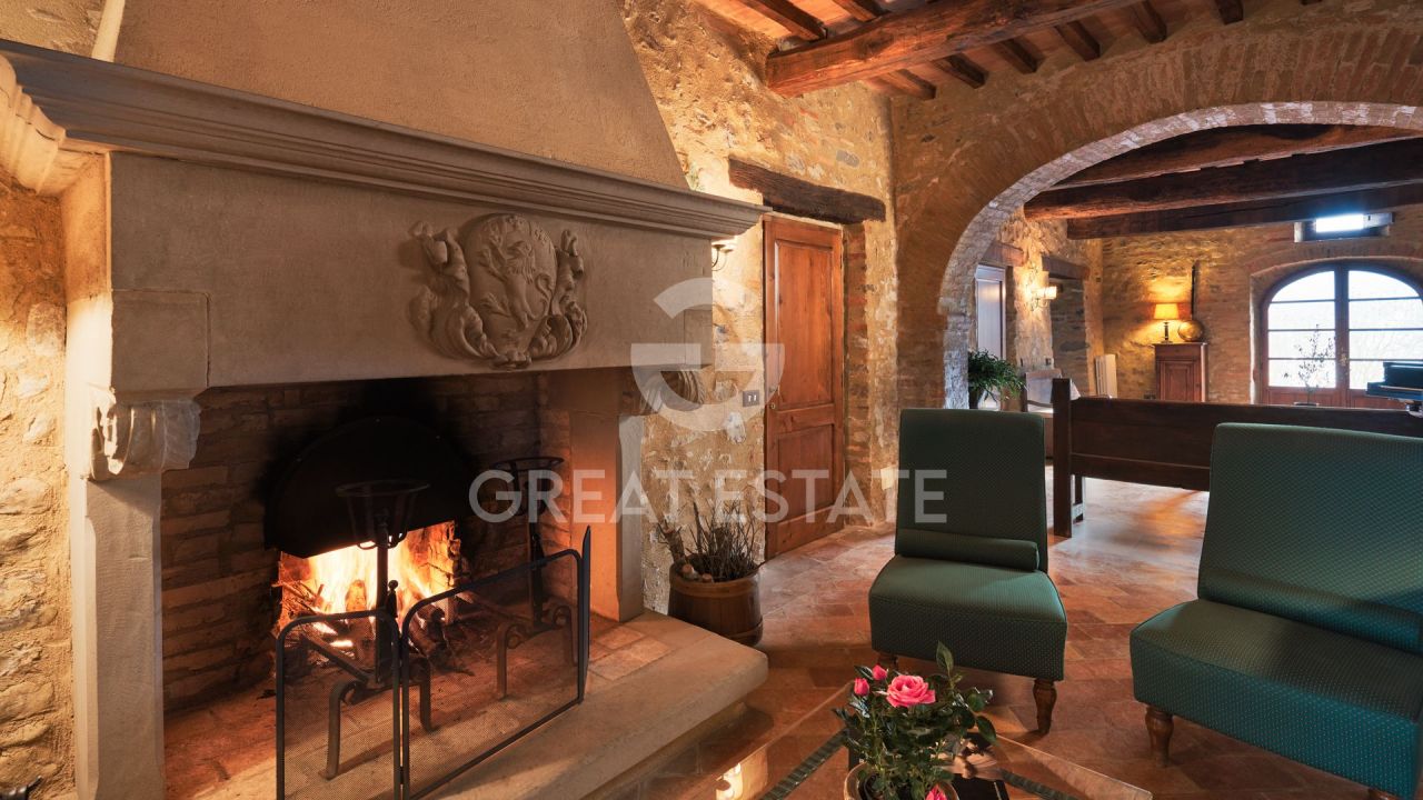 Casa en Umbertide, Italia, 1 237 m² - imagen 12