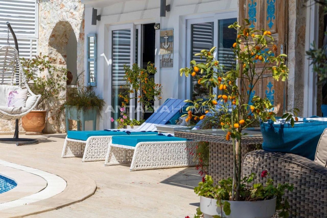 Villa à Kalkan, Turquie, 280 m² - image 10