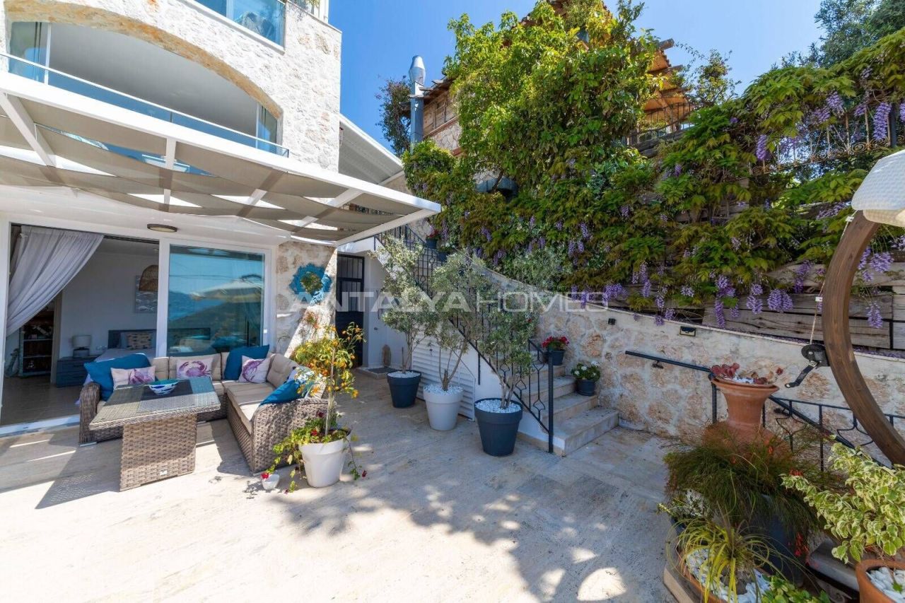 Villa à Kalkan, Turquie, 280 m² - image 13