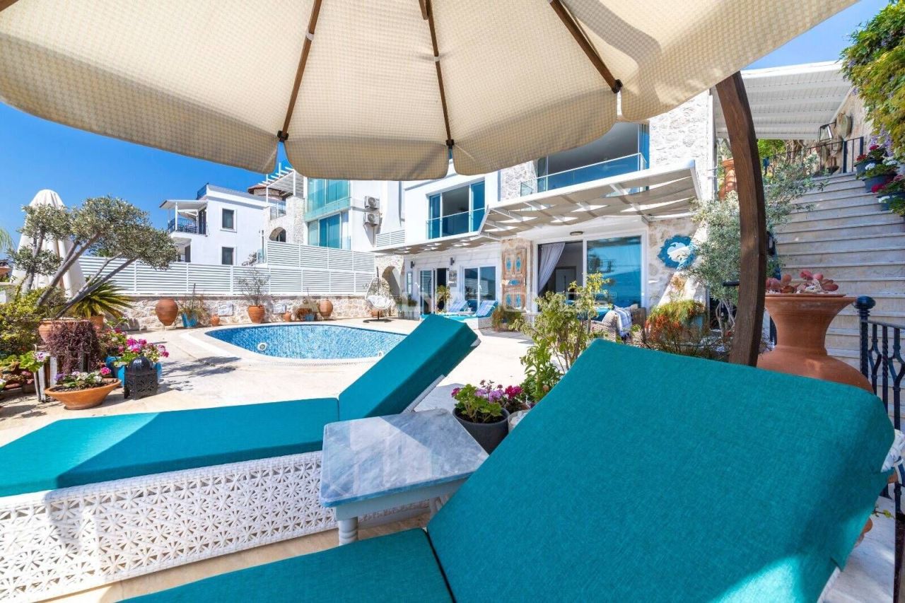 Villa à Kalkan, Turquie, 280 m² - image 18