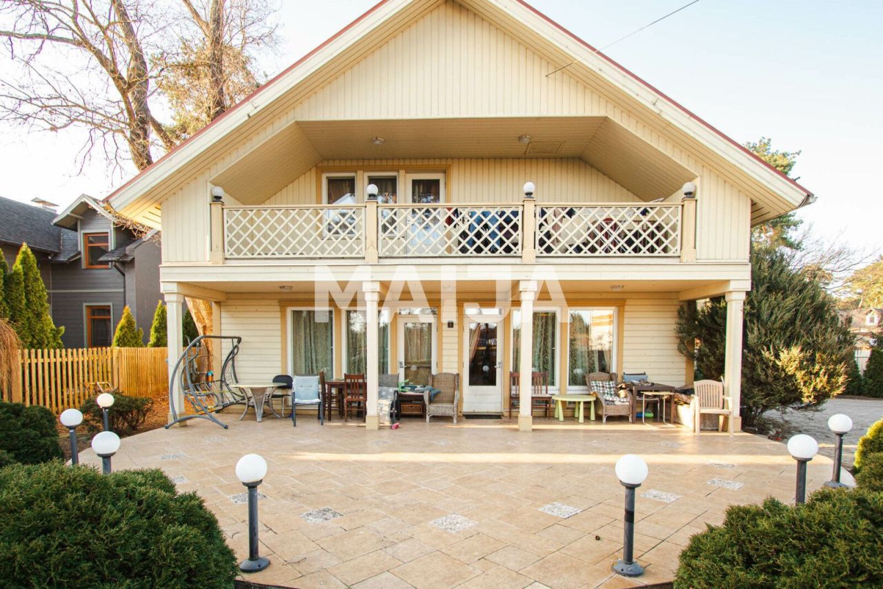 Maison à Jūrmala, Lettonie, 234 m² - image 1