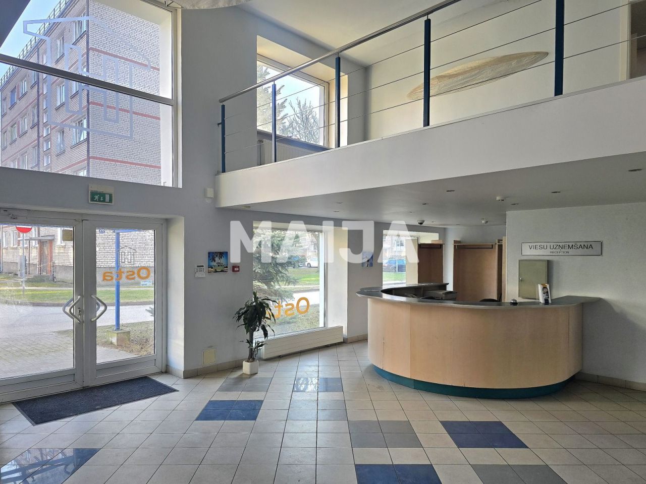 Cafetería, restaurante en Ventspils, Letonia, 3 292 m² - imagen 1