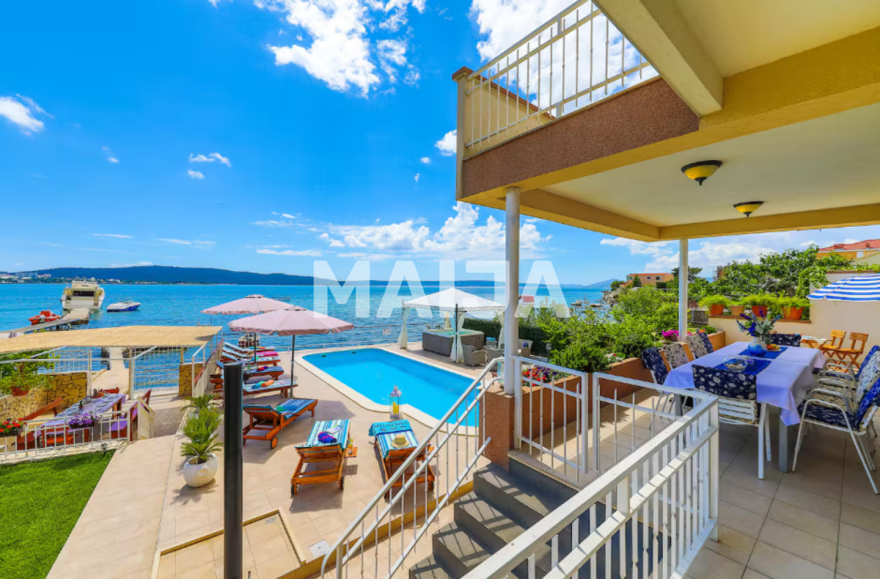 Villa in Split, Croatia, 458 m² - picture 2