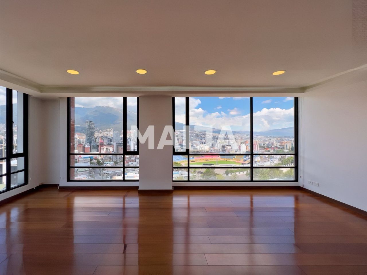Apartment Quito, Ecuador, 195 m² - picture 3